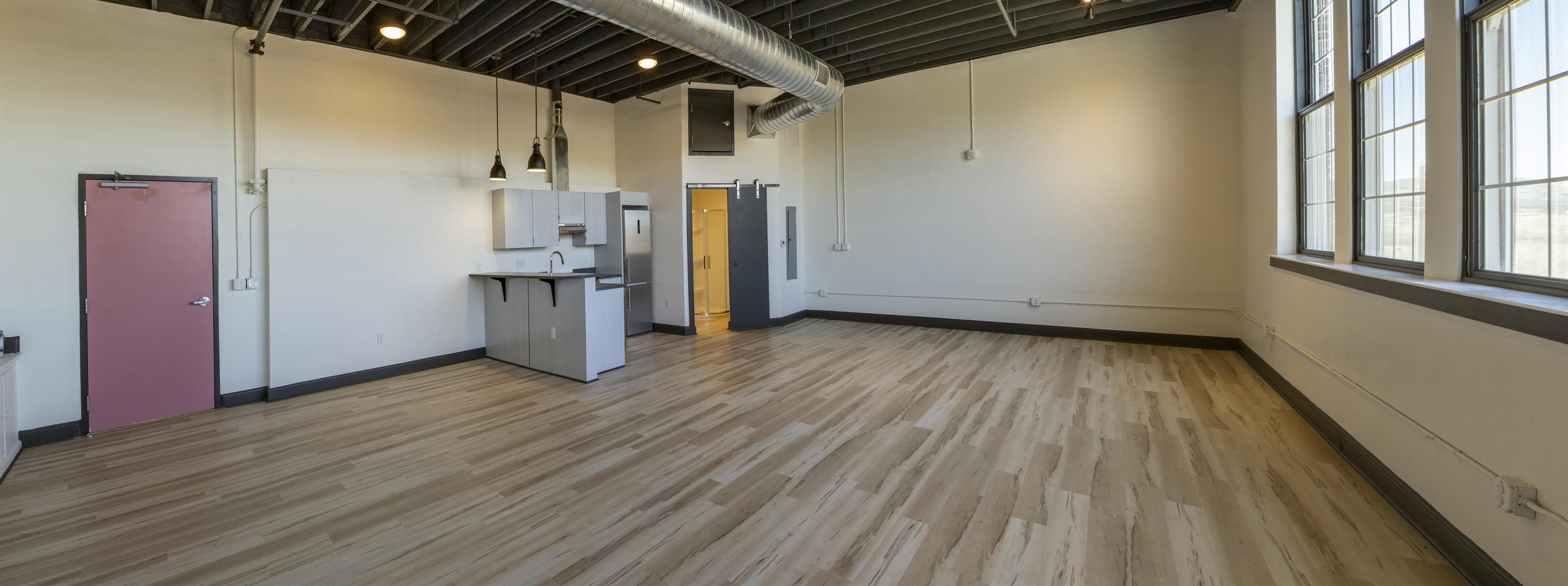 210 East Street - 209